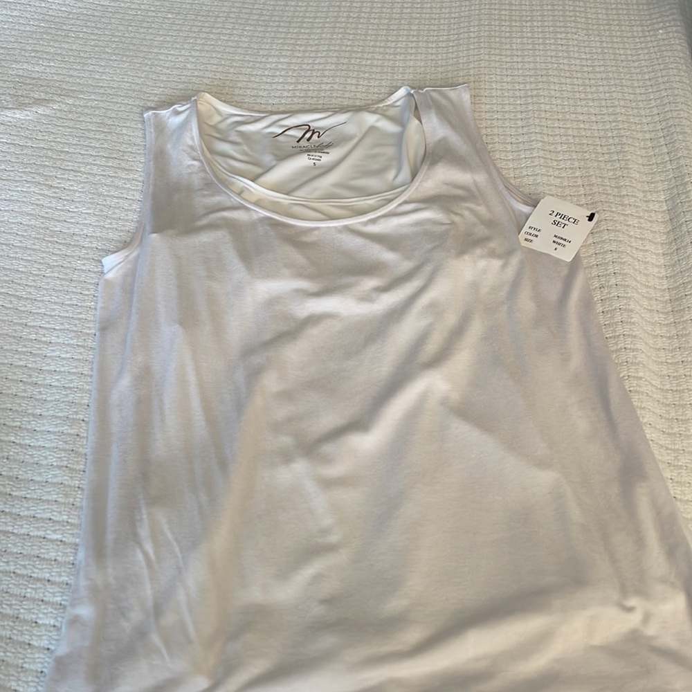 NWT Miracle Suit Double tank with lightweight buttonless sweater. New with Tags! - Picture 6 of 8